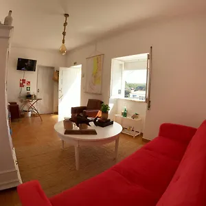 https://carloss-beach-hostel.hotelaalgarve.com