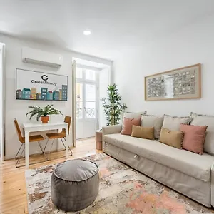 https://guestready-the-charming-light.hotelscoimbra.com